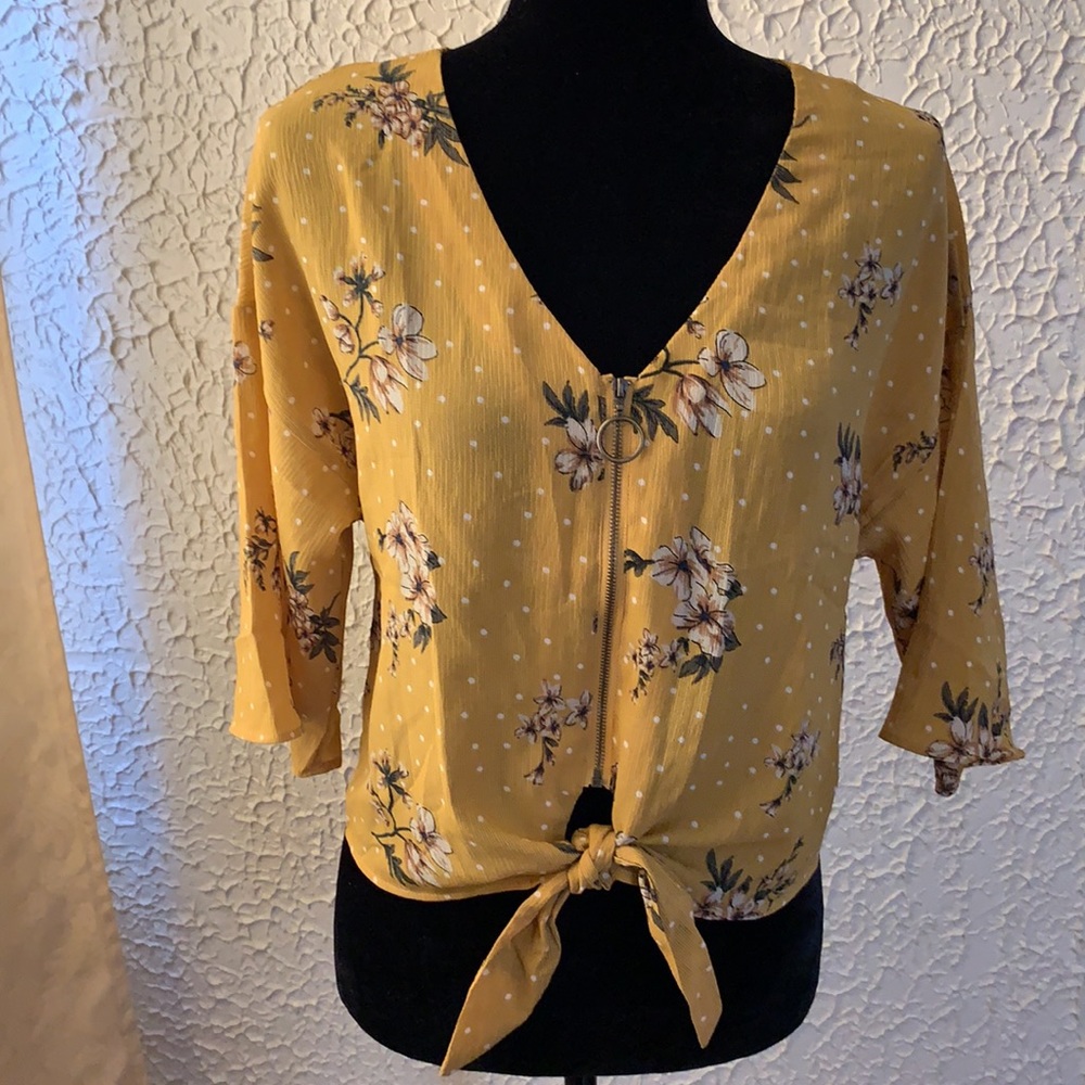 Mine Juniors Knot Front Zipper Dot Floral Crop Blouse